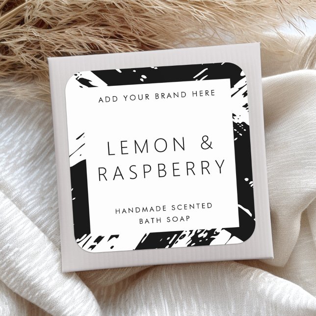 Étiquette de produit à traits de pinceau noir et b (Minimal black and white bushstrokes product label)