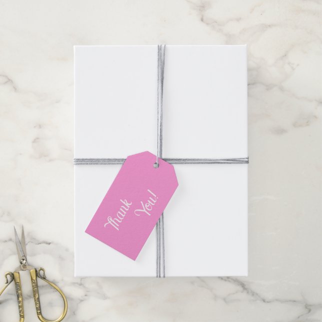 Étiquette de remerciement rose avec motif de cœurs (Avec de la ficelle)
