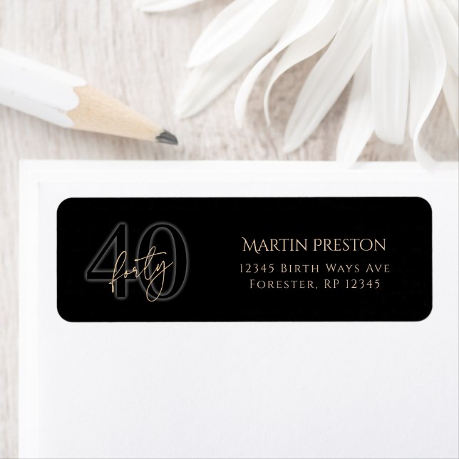 Étiquette de réponse d'anniversaire des 40 ans de  (En situation)