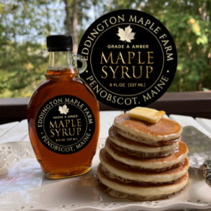 Étiquette de sirop d'érable noir avec feuille d'ér