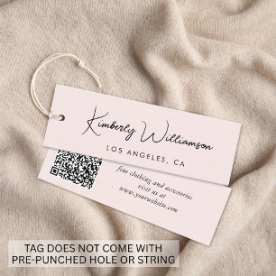 Étiquette de vêtements rose code QR de l'écriture