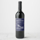 Étiquette de vin Mariage de la marine Peacock<br><div class="desc">Personnalisez un étiquette de vin unique pour votre réception de mariage avec un Étiquette de vin Mariage Navy Peacock Flourish. Le design Étiquette du vin est orné d'un élégant paon orné de fleurs. Personnalisez avec les noms du marié et de la mariée avec la date du mariage. Papier à lettres...</div>