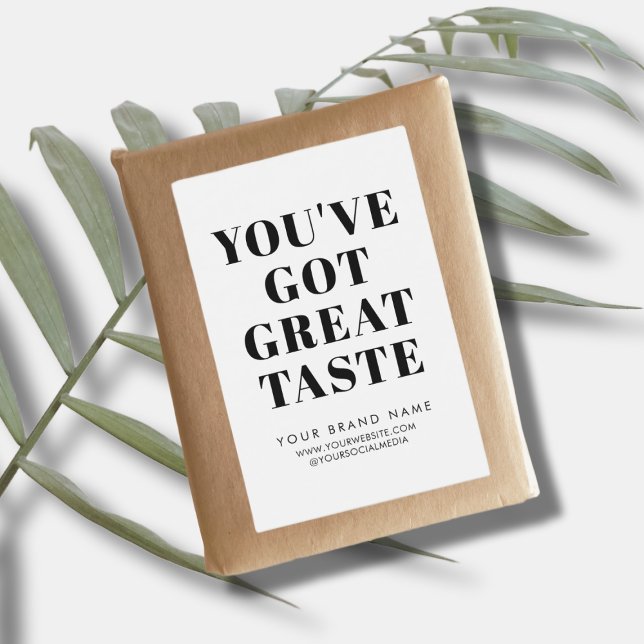 Étiquette d'emballage de boîte blanche moderne (Créateur téléchargé)