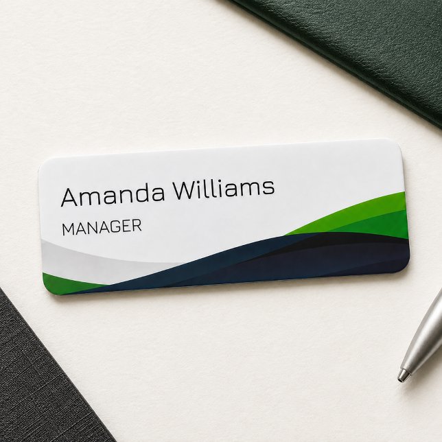Étiquette d'employé de tourbillon vert moderne (Modern Green Swirl Employee Name Tag)