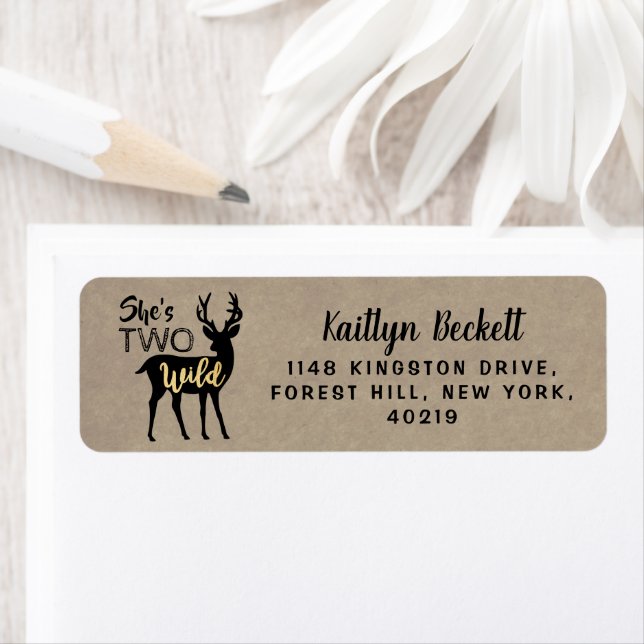Étiquette Deux Filles sauvages Cerf de bois 2e anniversaire (En situation)