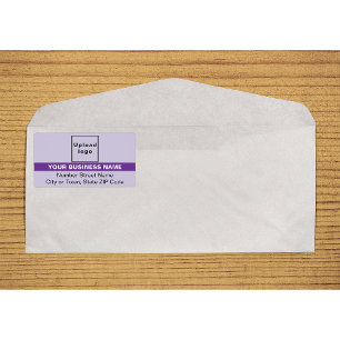 Étiquette d'expédition violette avec nom de marque