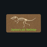 Étiquette Dinosaur Bones Anniversaire de enfant Party Person<br><div class="desc">Sticker étiquettes pour que la fête favorise et des sacs cadeaux de cette fouille de dinosaures fête d'anniversaire thématique! Ce design a un squelette de dinosaure légèrement basé sur le velociraptor contre un arrière - plan de texture de saleté.Personnalisez facilement avec votre message de fête.</div>