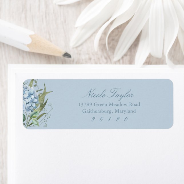 Étiquette Dusty Blue Hydrangea Return Address Labels (En situation)