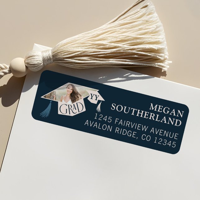 Étiquette Élégant Casquette moderne Grad & Tassel Graduation (Elegant Modern Grad Cap & Tassel Graduation Photo Label)