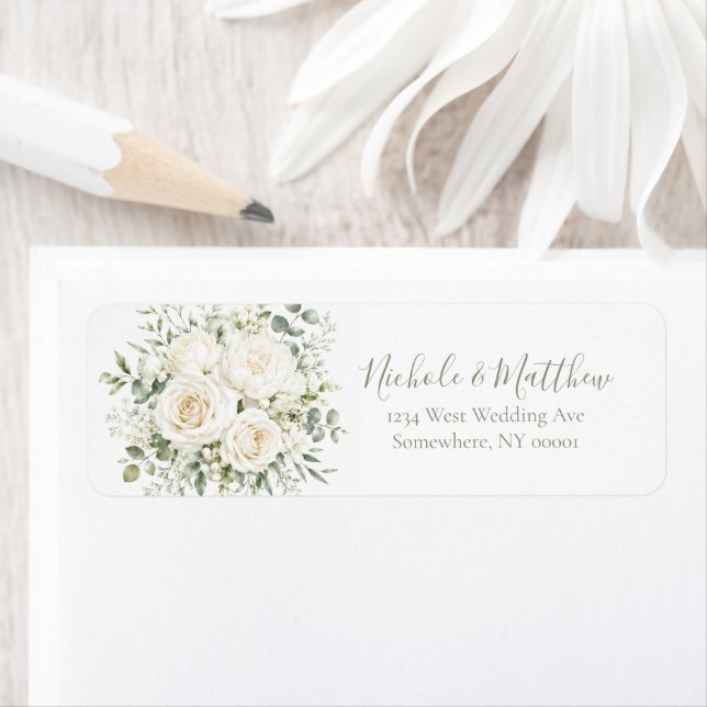 Étiquette Elegant Ivory Floral Wedding (En situation)