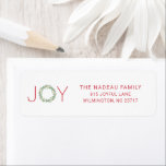 Étiquette Elegant Joy Wreath Christmas Return Adresse<br><div class="desc">Élégante étiquette d'adresse de retour de vacances avec "JOY" avec les lettres "J" et "Y" dans une police sans serif rouge et une couronne de verdure aquarelle peinte comme lettre "O". Ces étiquettes d'adresse de retour personnalisées sont un excellent moyen d'ajouter une touche personnelle à vos cartes de Noël et...</div>