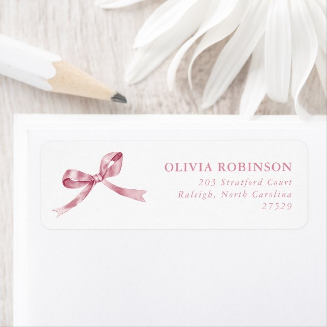 Étiquette Elegant Pink Bow Graduation Return Address (En situation)