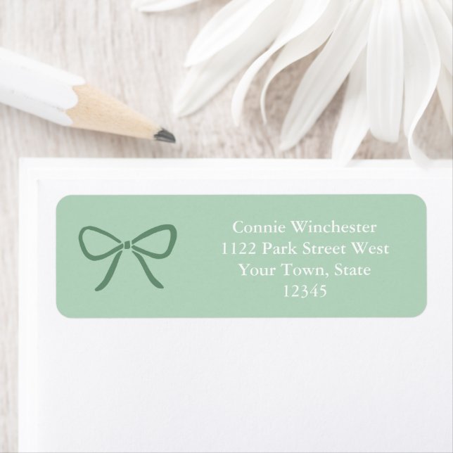 Étiquette Elegant Sage Green Bow White Text Return Address (En situation)