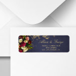 Étiquette Elégante marine bordeaux or floral chic mariage<br><div class="desc">Calligraphie or classique retour adresse mariage rsvp étiquette avec belle crème ivoire et fleurs rouges bordeaux avec feuillage sur un arrière - plan marine foncé.                      Convient pour l'automne ou l'hiver Noël élégant rustique classe vintage inspiré mariages.</div>