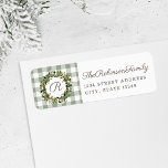 Étiquette Farmhouse Christmas Cotton Wreath Holiday Adresse<br><div class="desc">Étiquette de adresse sur mesure pour la saison des fêtes avec monogramme personnalisé avec modèle rustique de ferme en coton de Noël sur motif à chèques buffles de sauge.</div>