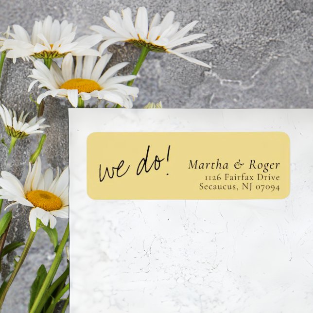 Étiquette Faux Or Calligraphie Adresse de Retour de Mariage (Faux gold calligraphy return address label adds elegant personalized shine to wedding envelopes.)