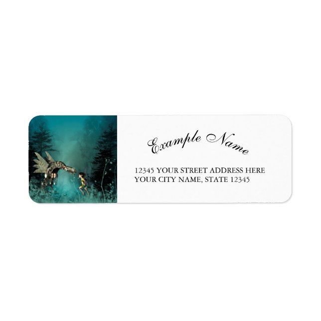 Étiquette Fée mignonne avec dragon à vapeur dans une forêt d (Devant)