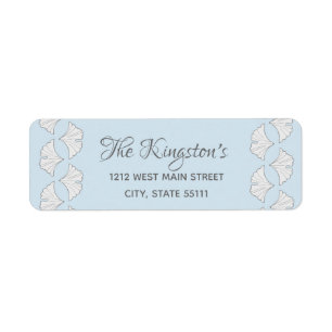 Étiquette Feuilles élégants de ginkgo avec couleur arrière -