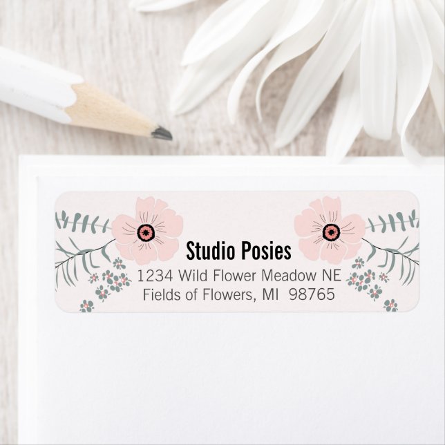 Étiquette Fleurs Motif botanique noir rose (En situation)