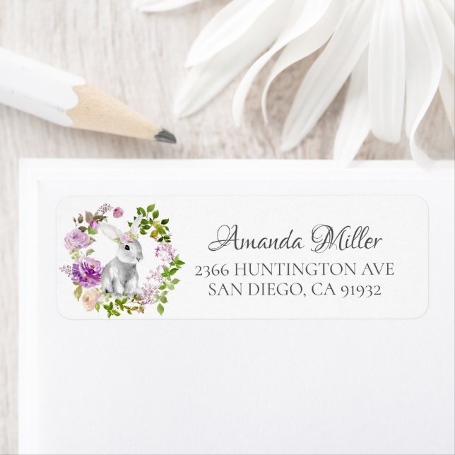 Étiquette Floral Wreath Bunny Return Address Label (En situation)