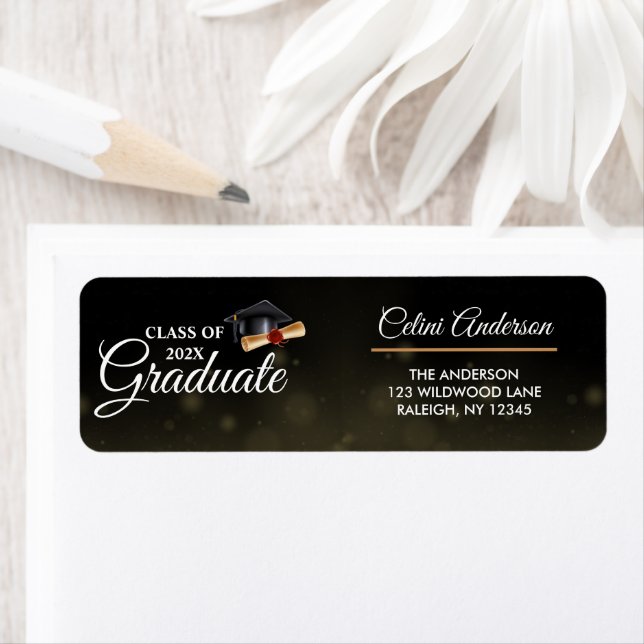 Étiquette Gold & Black Elegant Graduation Adresse de retour (En situation)