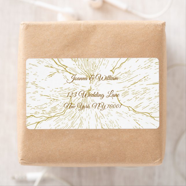 Étiquette Gold Floral Line Art Botanical Wedding (En situation)