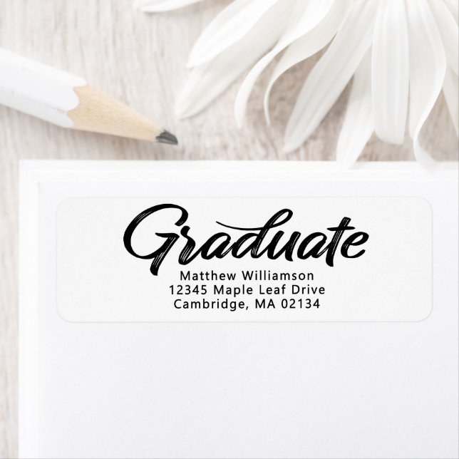 Étiquette Graduation blanche Gras Script noir Adresse modern (En situation)