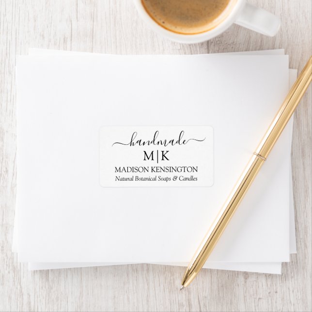 Étiquette Handmade Monogram or Add Logo Business Small (En situation)
