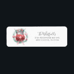 Étiquette Holiday Family Christmas Return Adresse<br><div class="desc">Goodies de famille mignonnes avec fournitures de fête assorties pour les vacances avec une voiture rouge classique,  la couronne,  et espace réservé pour le nom de famille,  et l'année que vous pouvez facilement changer en cliquant sur le bouton "Personnaliser".</div>