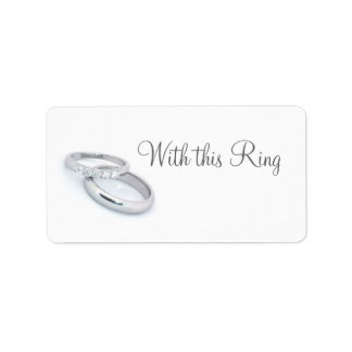 Étiquette Il met une bague sur elle/enregistrer la date