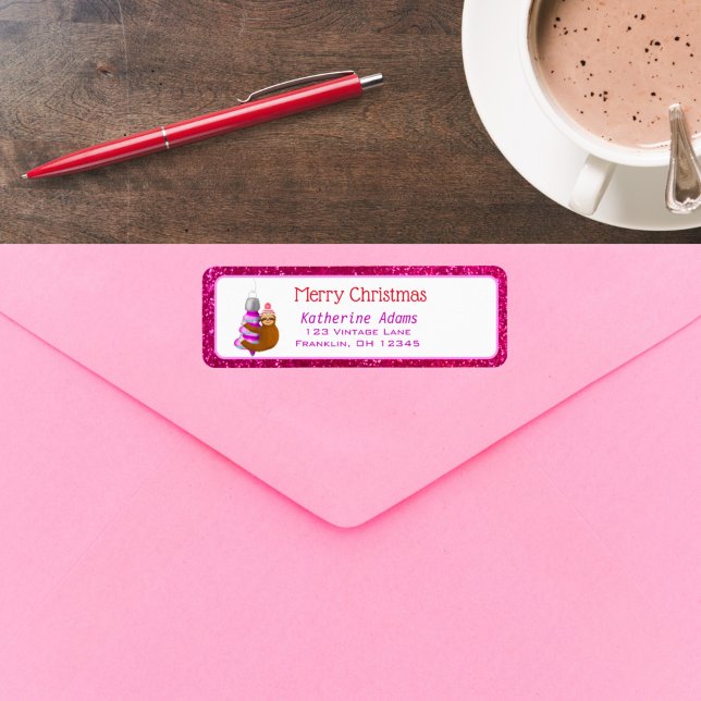 Étiquette Jolie Sloth Accrochée À L'Ornement Joyeux Noël (Créateur téléchargé)