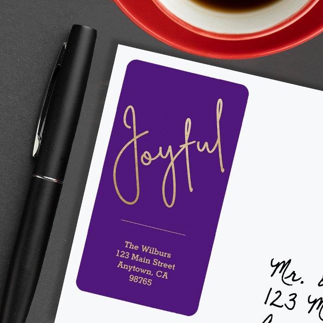 Étiquette JOYFUL Faux Gold Foil retour violet (JOYFUL Faux Gold Foil on Purple Return Address Labels)