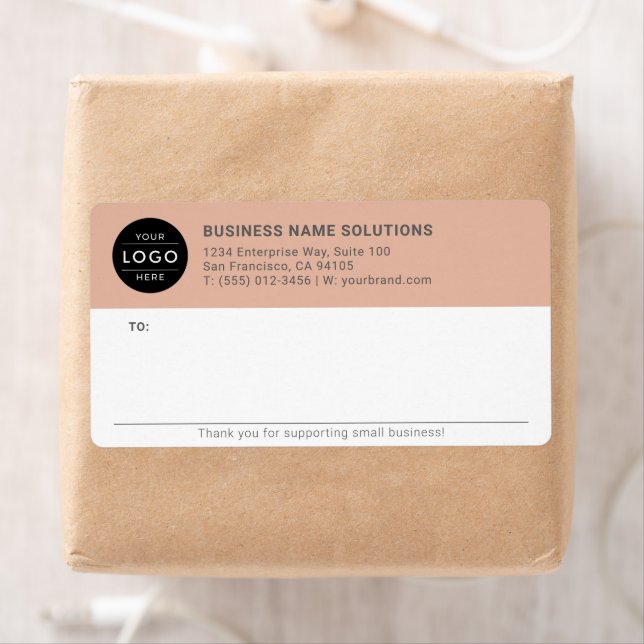 Étiquette Logo de Boutique Moderne Rose Poussiéreuse Adresse (En situation)