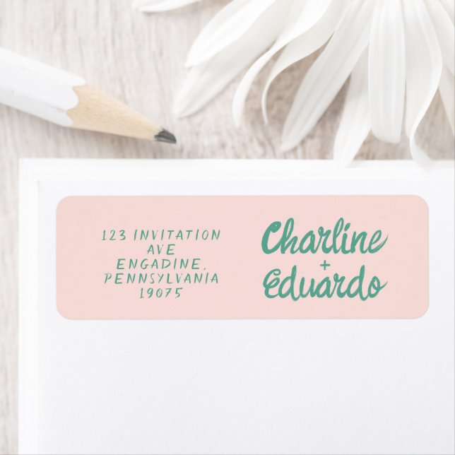 Étiquette Mariage Rétro rose et vert écriture manu (En situation)