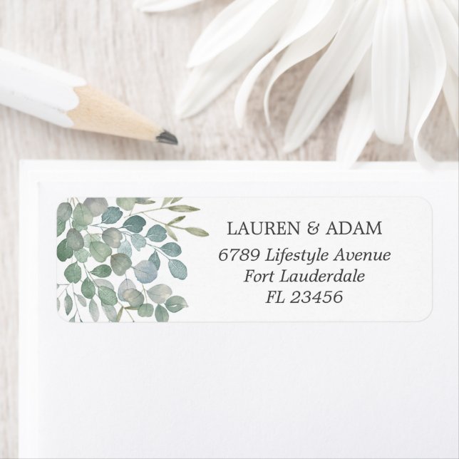 Étiquette Mariage rustique avec feuillage de eucalyptus et s (En situation)