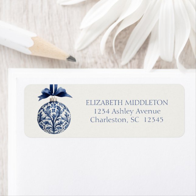 Étiquette Marine bleu et blanc Chinoiserie Ornement de Noël (En situation)