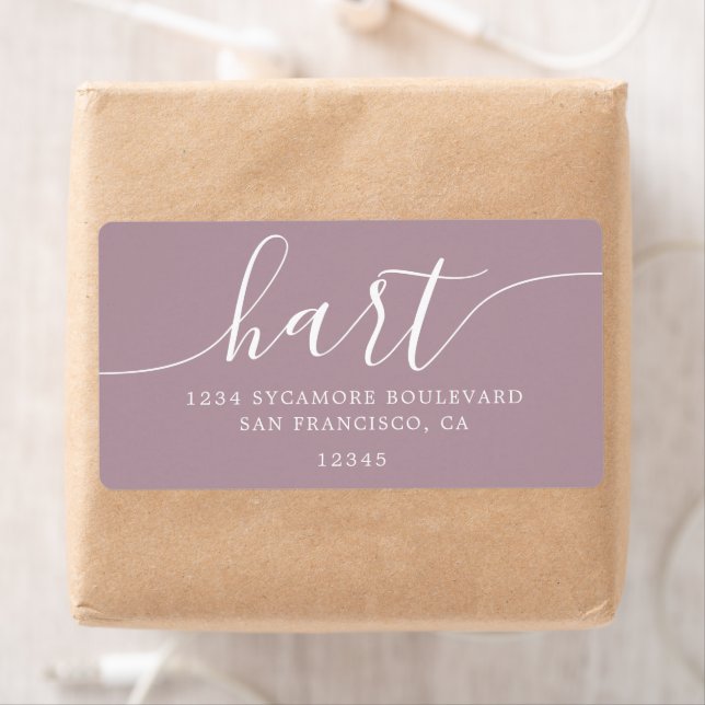 Étiquette Mauve Shadows Modern Script Famille Adresse de ret (En situation)