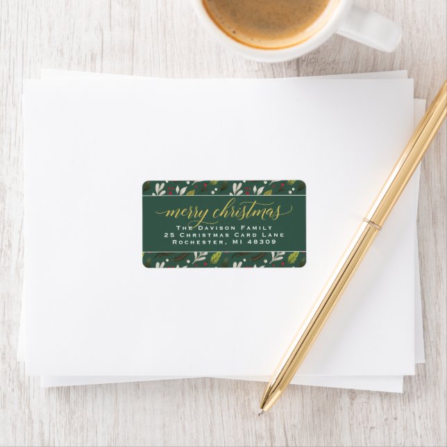 Étiquette Merry Christmas Green Gold Elegant Script Address (En situation)