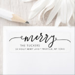 Étiquette MERRY Script Simple Christmas Return Adresse<br><div class="desc">Ce design simple présente un accueil festif "joyeux". Cliquez sur le bouton customiser pour plus de flexibilité dans la modification/ajout de texte/photos et d'éléments de conception! Des variantes de ce design ainsi que des produits de coordination sont disponibles dans notre boutique, zazzle.com/store/doodlelulu. Contactez-nous si vous avez besoin que ce design...</div>