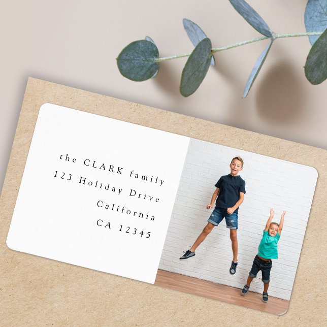 Étiquette Minimum Fun Kids Photo Return Adresse (Modern kids photo return address label by Guava for holiday or everyday mail)
