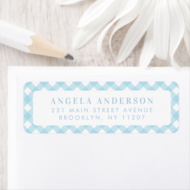 Étiquette Moderne Chic Pastel Bleu clair En vichy Plaid Chec (En situation)