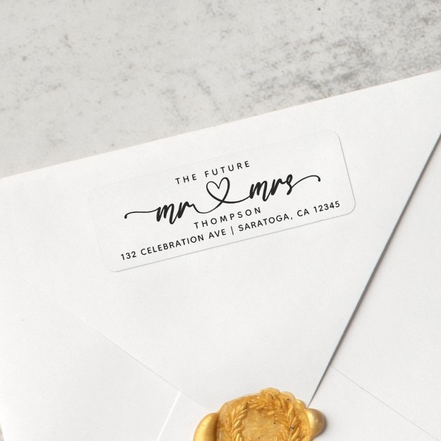 Étiquette Moderne Elegant Future MR et MRS Coeurs Script (Elegant and sophisticated Future Mr and Mrs return address label!)