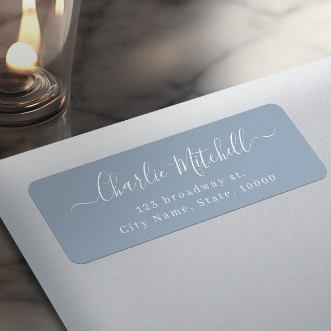 Étiquette Moderne élégante écriture bleu poussiéreux adresse (Dusty Blue Modern elegant script return address Label)