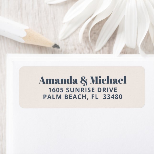 Étiquette Moderne minimaliste Marine bleu et écrou écru (En situation)