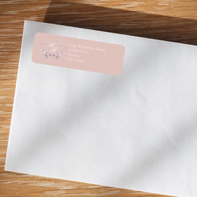 Étiquette Monogramme Floral de Mariage Rose Pâle Écriture Sc (Blush pink monogram return address label on envelope, soft romantic wedding style)
