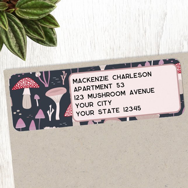 Étiquette Musroom Toadstool Fungi Adresse de retour (Mushroom, toadstool and fungi woodland pattern return address label)