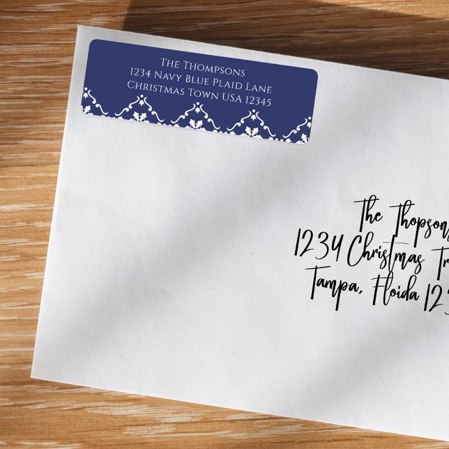 Étiquette Navy Blue Christmas Snowflacon Adresse de retour (Christmas blue snowflake with a grey background return address label. )
