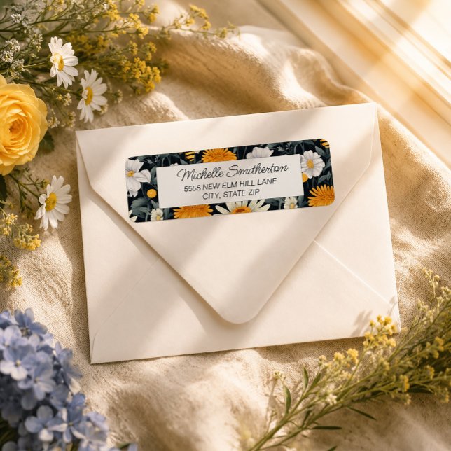 Étiquette Navy Blue White Daisies  (Dandelions and daisies on navy blue address label)