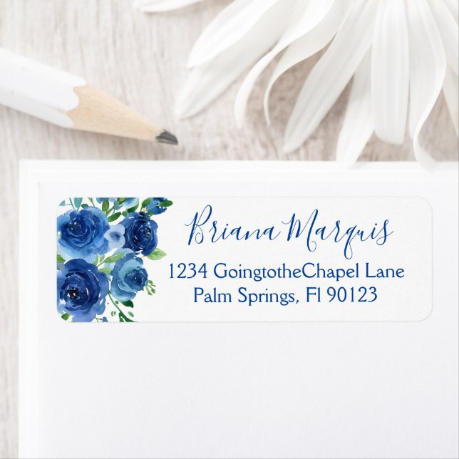 Étiquette Navy Blue White Watercolor Floral Bridal Shower (En situation)