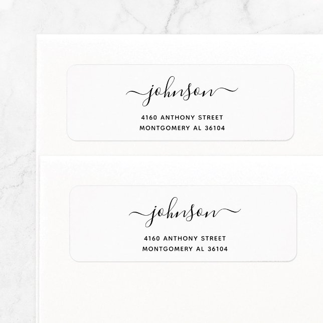 Étiquette Nom manuscrit moderne et adresse de retour 08b. (Simple, basic return address label features modern, elegant script family name with swashes.)